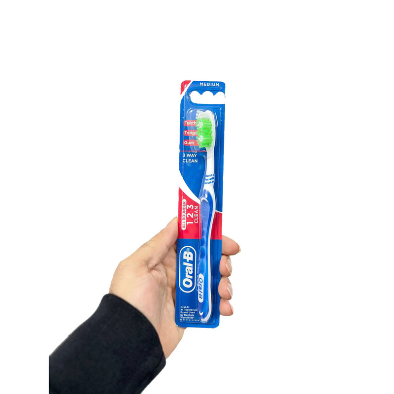 مسواک اورال-بی مدل 3WAY CLEAN با برس متوسط مسواک اورال-بی مدل 3WAY CLEAN با برس متوسط