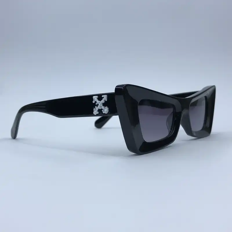 عینک آفتابی مدل 01