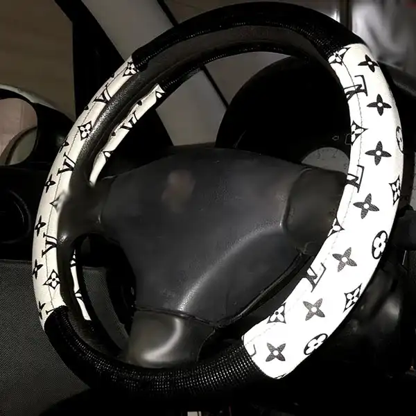 روکش فرمان مدل SHC46