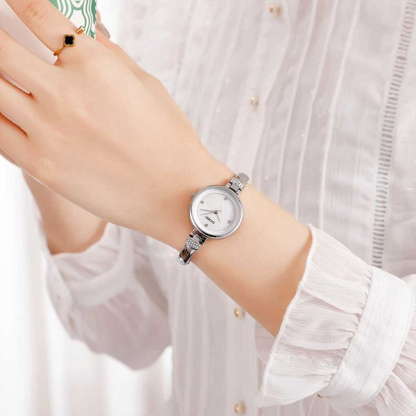 ساعت مچی عقربه ای زنانه اسکمی مدل 1409