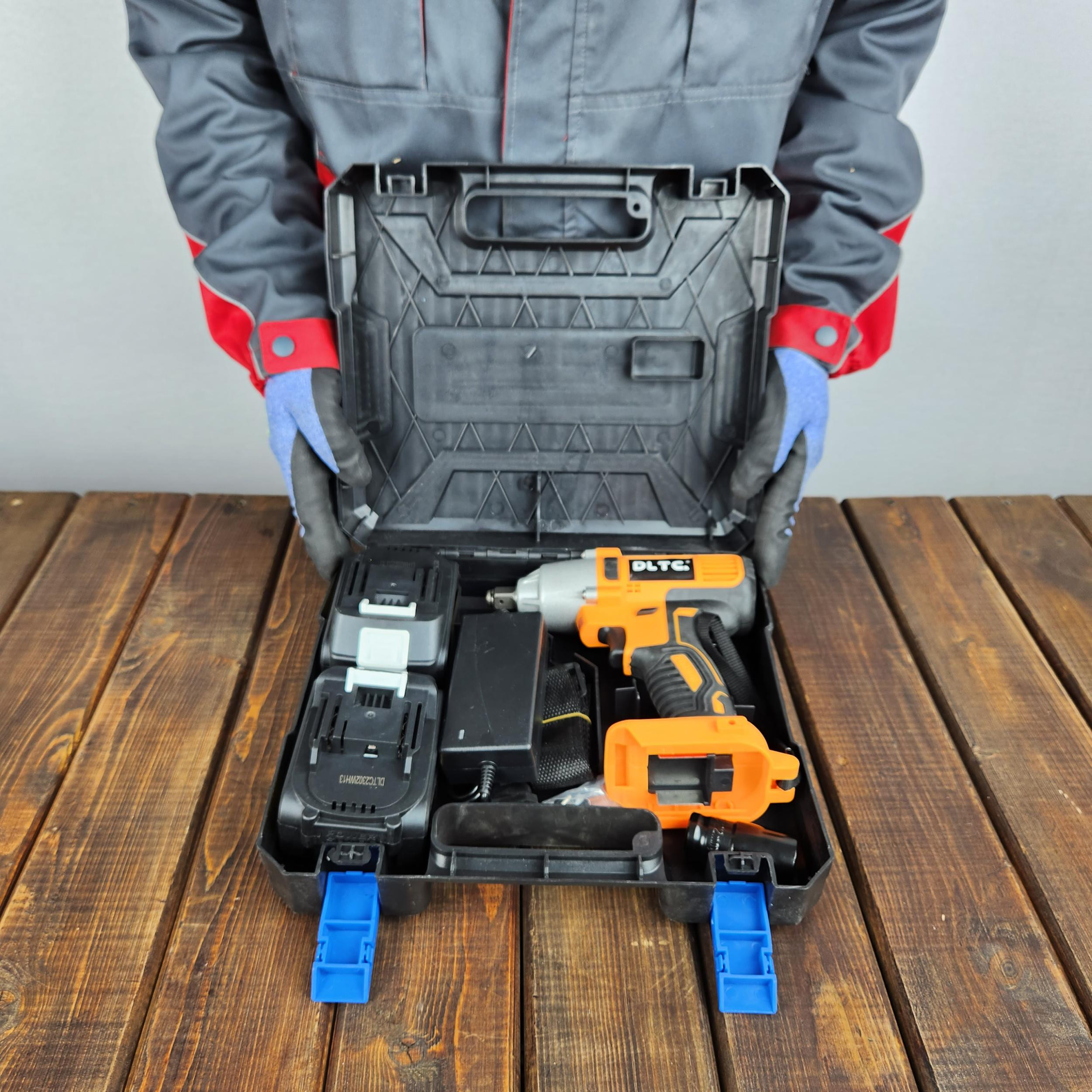 آچار بکس ضربه ای صنعتی دی ال تی سی کد 1210