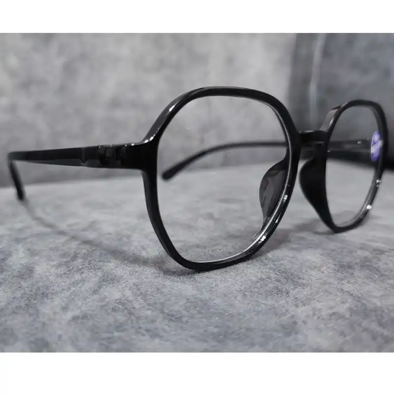 فریم عینک طبی مدل مربعی شفاف  کد 040