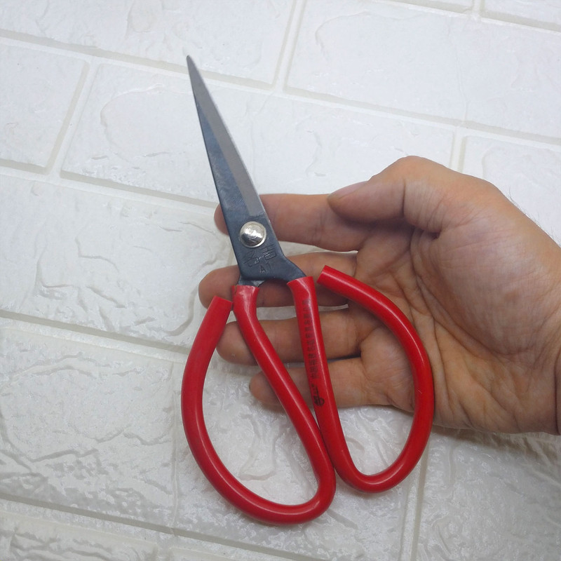 قیچی مدل چرم دوزی کد STN00A1