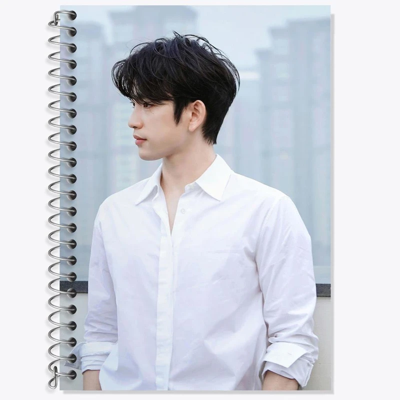 دفتر زبان 50 برگ خندالو مدل سه خط طرح جین یونگ گروه گات سون GOT7 کد 20991