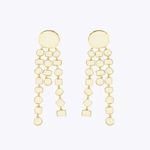 گوشواره طلا 18 عیار زنانه قیراط طرح هندسی کد GH3079