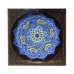 بشقاب میناکاری مدل گل و پرداز