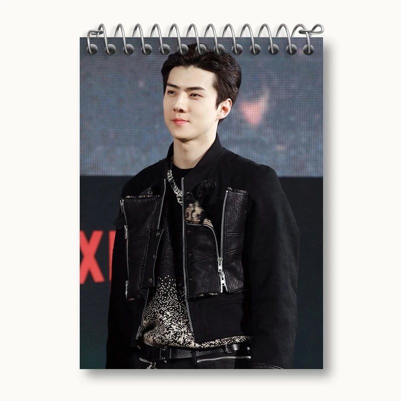 دفتر یادداشت 50 برگ خندالو مدل سهون گروه اکسو EXO کد 13469