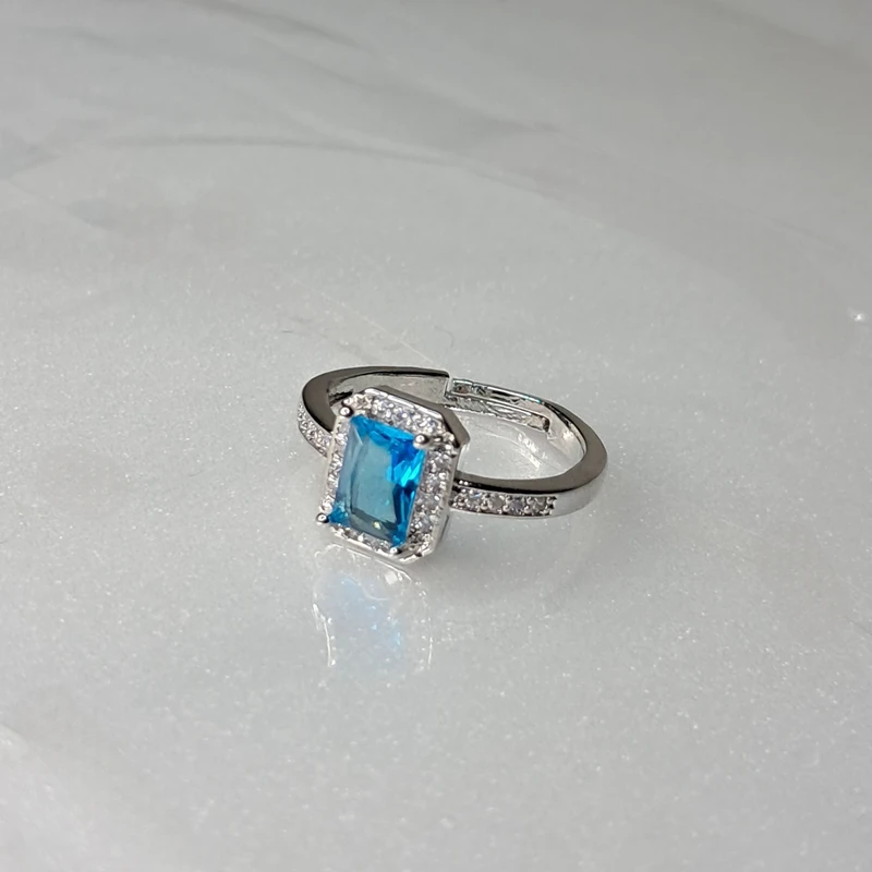 عکس شماره 3 : انگشتر زنانه مدل سولیتر تک نگین جواهری کد art91