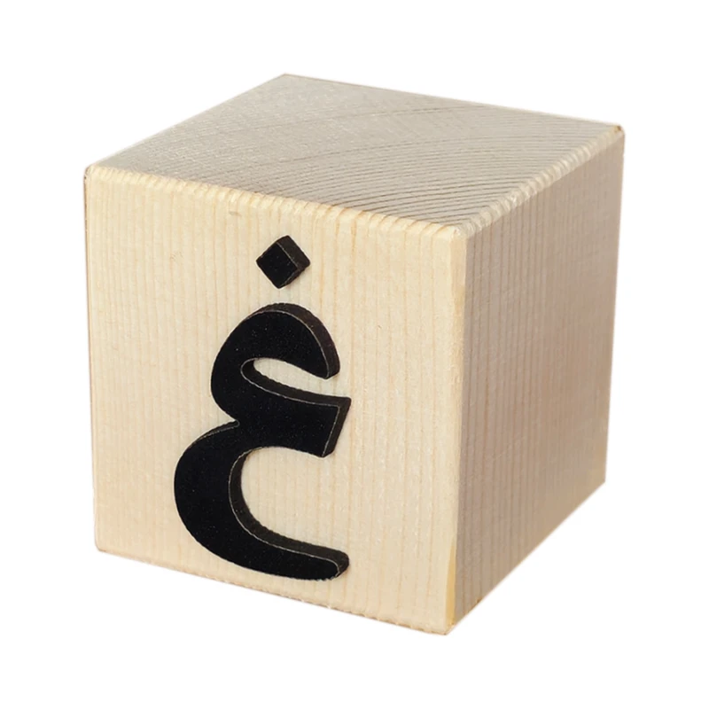 استند رومیزی تزیینی مدل مکعب اسم فارسی طرح حرف  غ