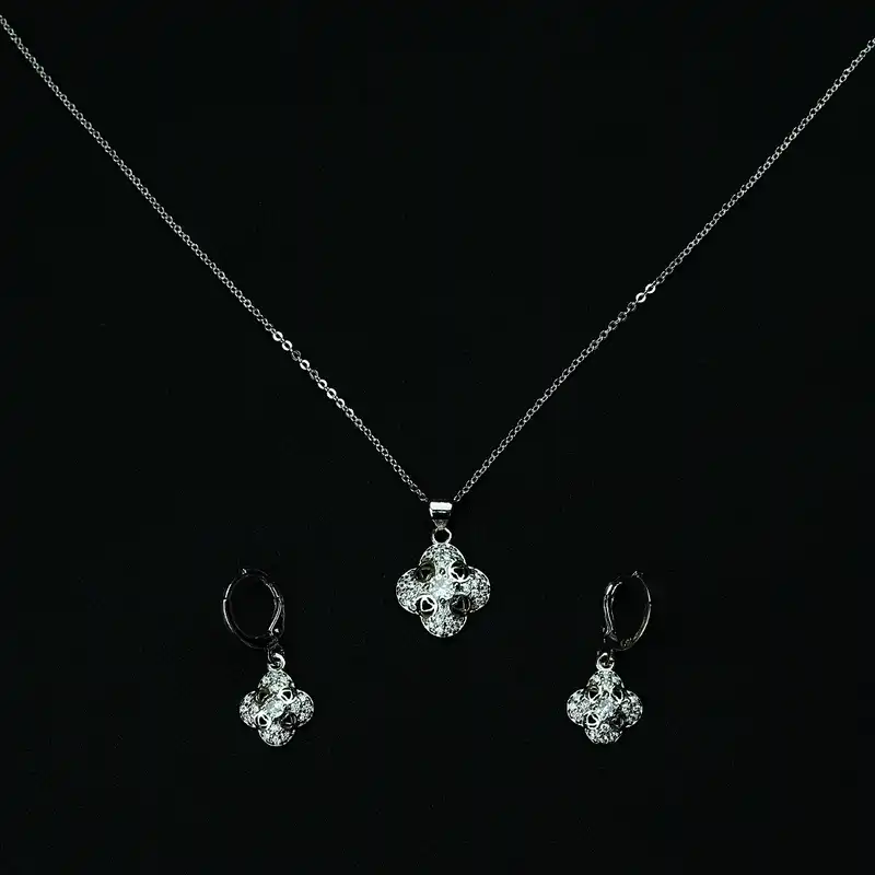 نیم ست زنانه مدل ونکلیف نگین دار