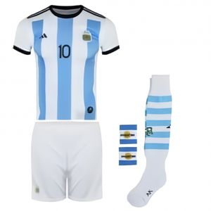 نقد و بررسی ست پنج تکه لباس ورزشی پسرانه طرح تیم ملی آرژانتین مدل مسی 2023 توسط خریداران