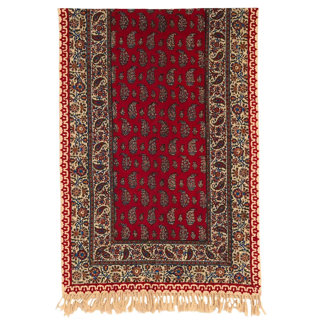 رومیزی قلمکار ممتاز اصفهان اثر عطريان طرح لپ قرمز کدG142 سایز 150*50 سانتی متر