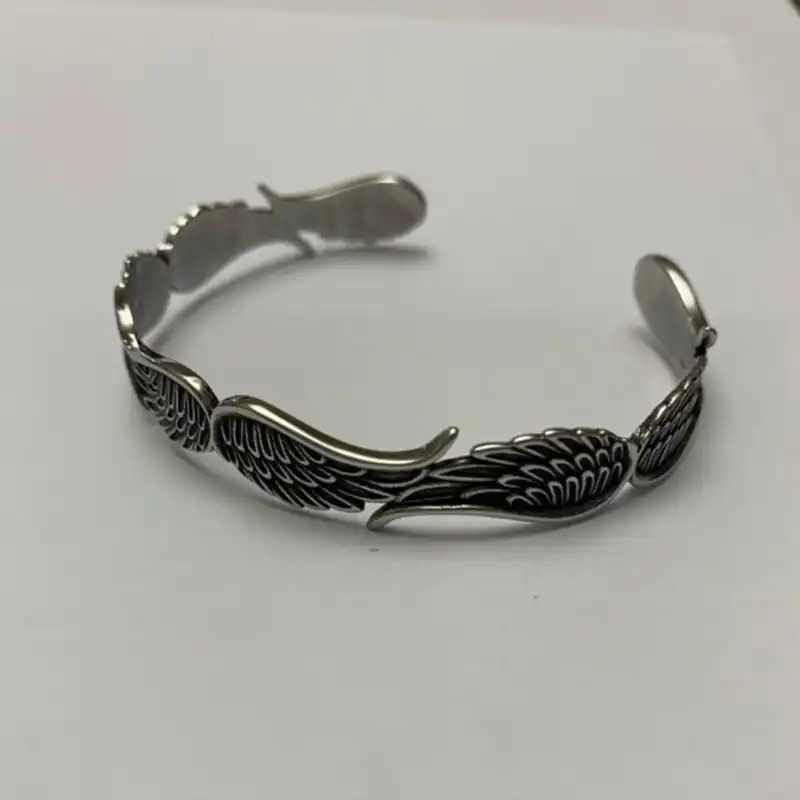 دستبند مدل بال عقاب