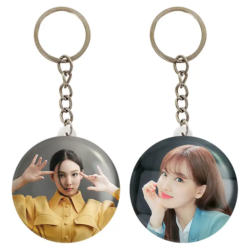 جاکلیدی خندالو مدل نایون گروه توایس TWICE کد 1994919952 مجموعه 2 عددی