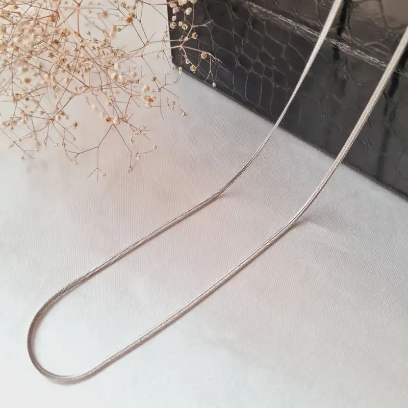 زنجیر زنانه استینلس استیل مدل ماری کد sm3