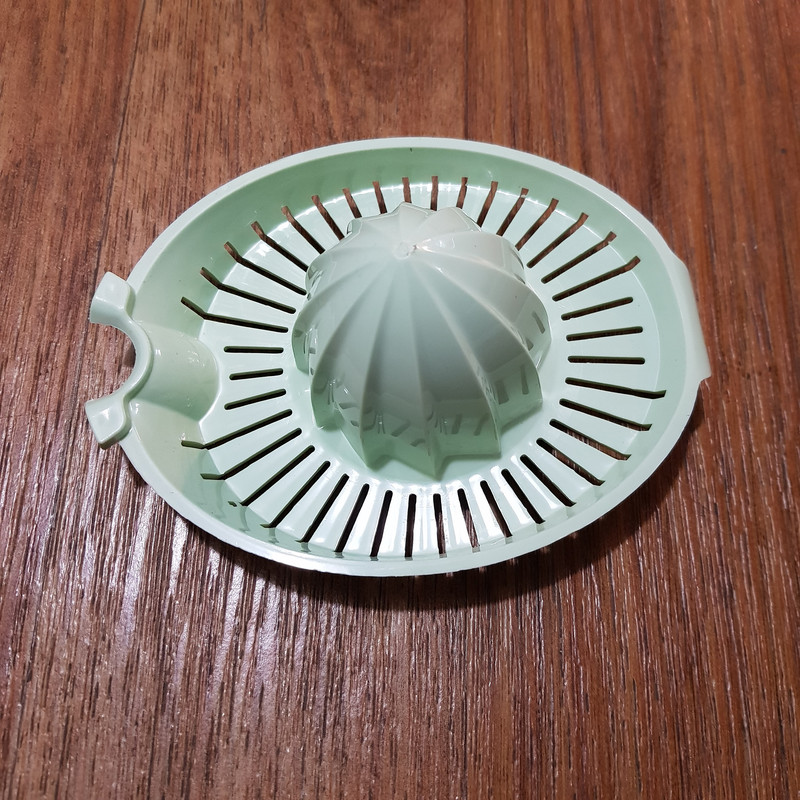 آبمیوه گیری دستی کریز کد myk949 آبمیوه گیری دستی کریز کد myk949