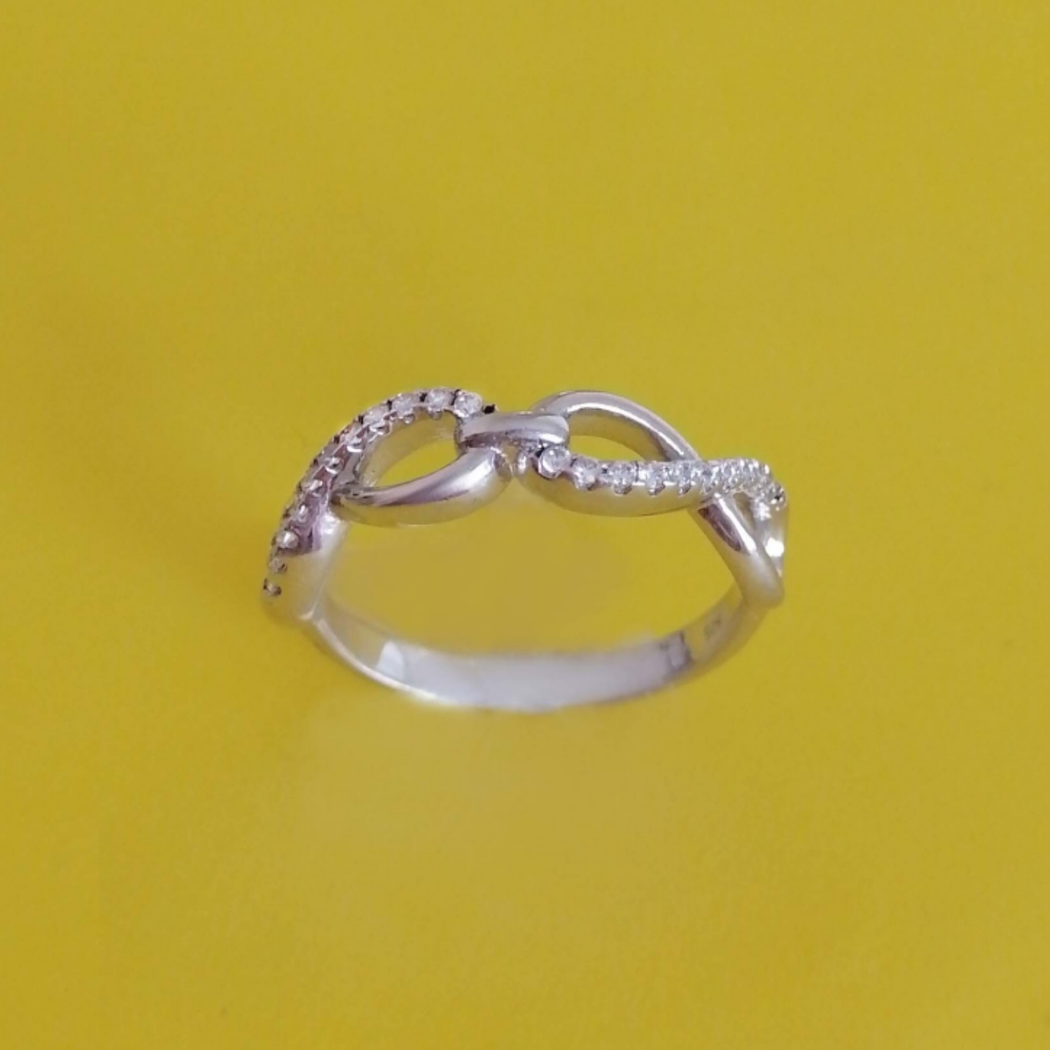 انگشتر نقره زنانه مدل Gh29