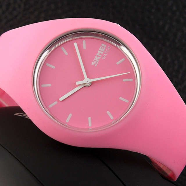 ساعت مچی عقربه ای بچگانه اسکمی مدل sk6-8 p ساعت مچی عقربه ای بچگانه اسکمی مدل sk6-8 p