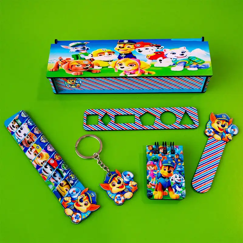 ست لوازم التحریر مدل چوبی طرح سگهای نگهبان فانتزی کد 04 مجموعه 6 عددی