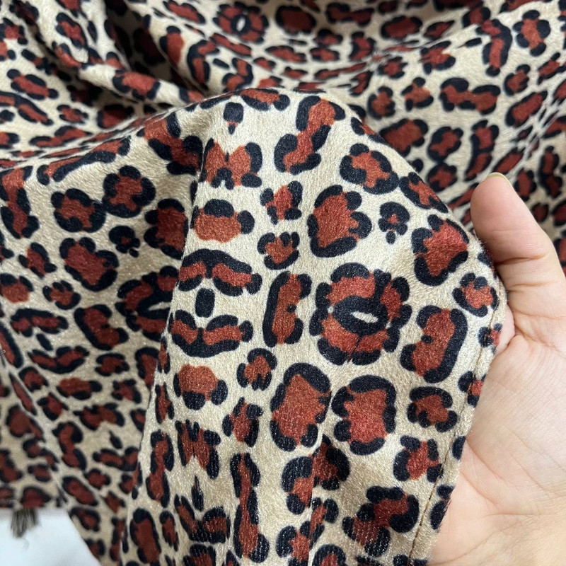 شال زنانه مدل پلنگی مخمل پاییزه