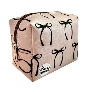 کیف نوار بهداشتی چنور مدل لوکس طرح پاپیون فانتزی کد 1405