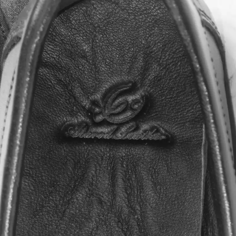 کفش کالج زنانه چرم عطارد مدل چرم طبیعی کد SH64