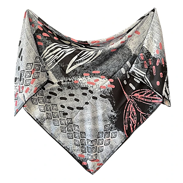  روسری زنانه اس روبر مدل حرف و اشکال هندسی کد 0270