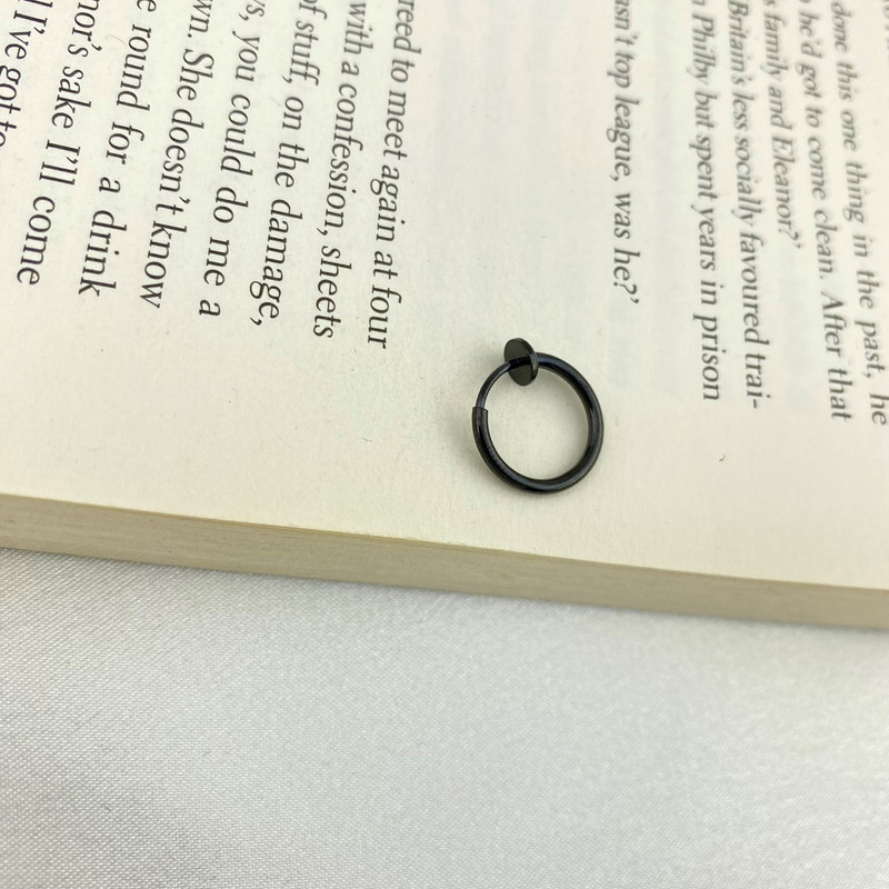 پیرسینگ گوش زنانه مدل ایرکاف فنری کد P4251 پیرسینگ گوش زنانه مدل ایرکاف فنری کد P4251