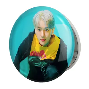 آینه جیبی خندالو طرح بکهیون گروه اکسو EXO مدل تاشو کد 13608 