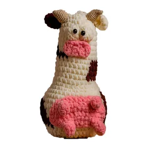 عروسک بافتنی طرح گاو چپول