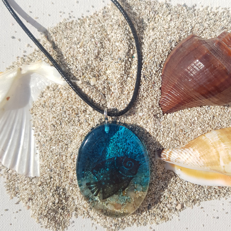 گردنبند دخترانه مدل رزینی دریایی کد 004