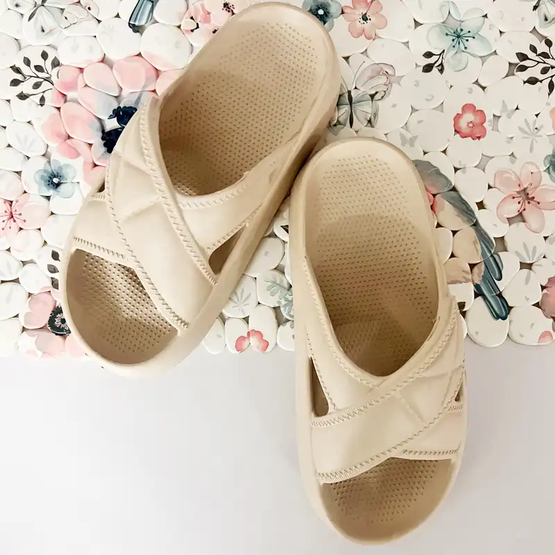 دمپایی زنانه مدل سبلان 023500000