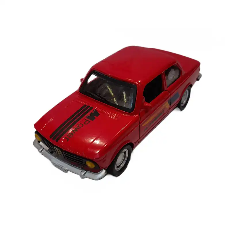 ماشین بازی مدل بی ام وه 2000