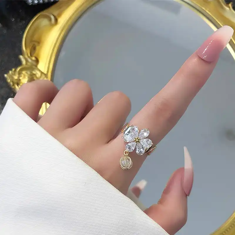 انگشتر زنانه مدل گل آویز کد 00726