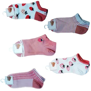 جوراب دخترانه مدل توت فرنگی و راه راه کد 06 مجموعه 10 عددی