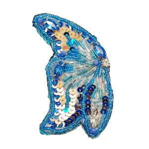 گل سینه زنانه مدل پروانه
