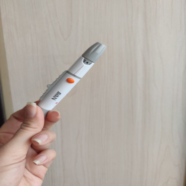 قلم تست قند خون آوان مدل ۰۲