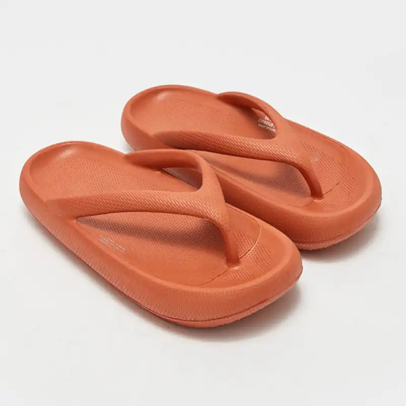 دمپایی لاانگشتی زنانه ال سی وایکیکی مدل طبی استپ دار پلتفرمیک