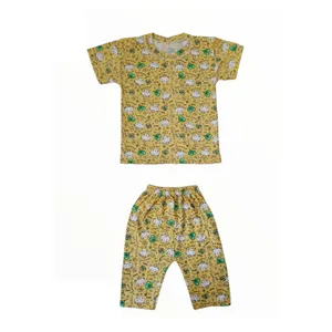 ست تی شرت و شلوارک دخترانه مدل Ca01