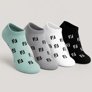 جوراب ساق کوتاه زنانه مدل شیک بسته 4 عددی