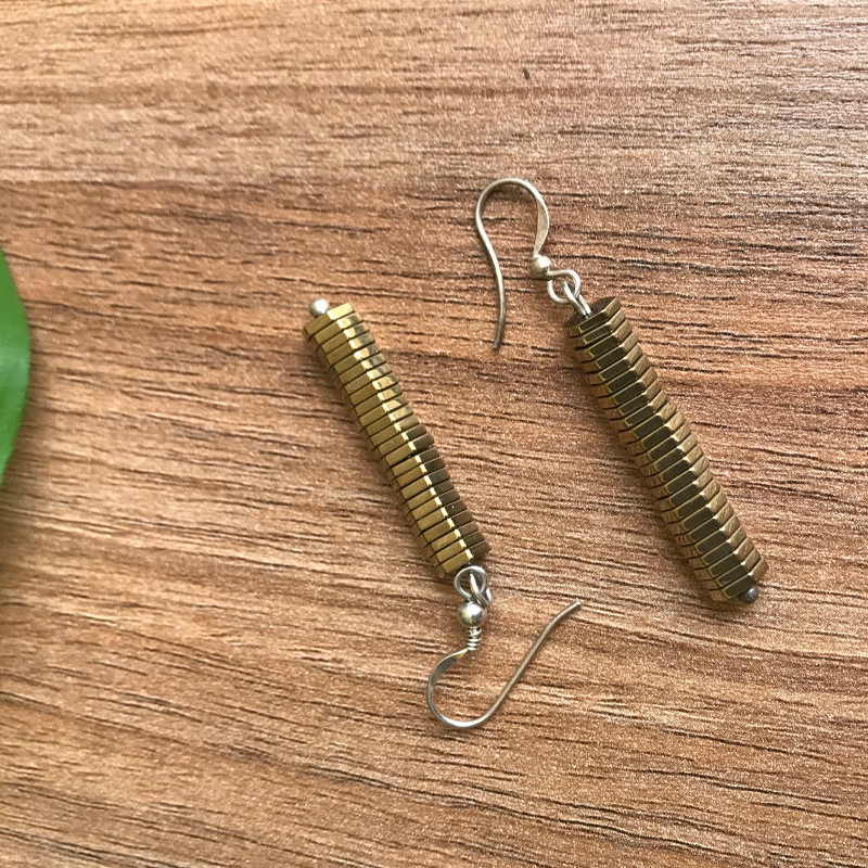 گوشواره نقره زنانه مدل معشوق گوشواره نقره زنانه مدل معشوق