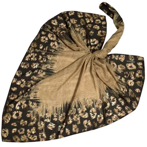 روسری زنانه آنالیا مدل سیا دور دست دوز خاص کد ana-9725