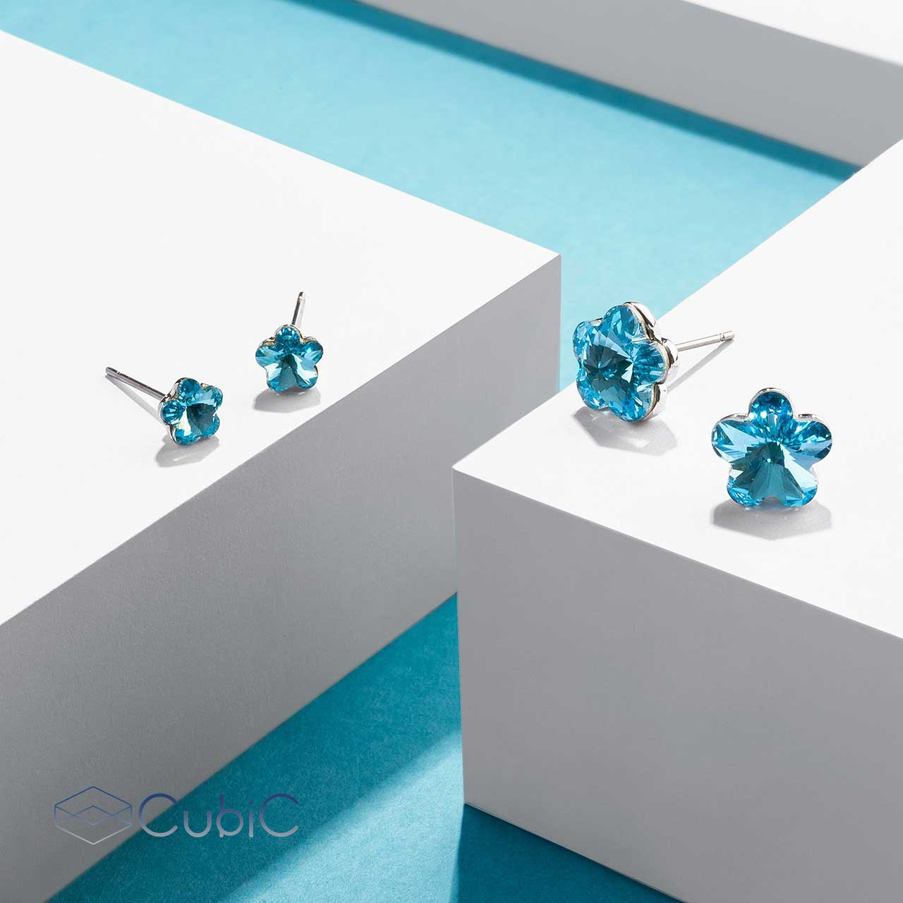گوشواره زنانه کوبیک مدل QN-25796-1