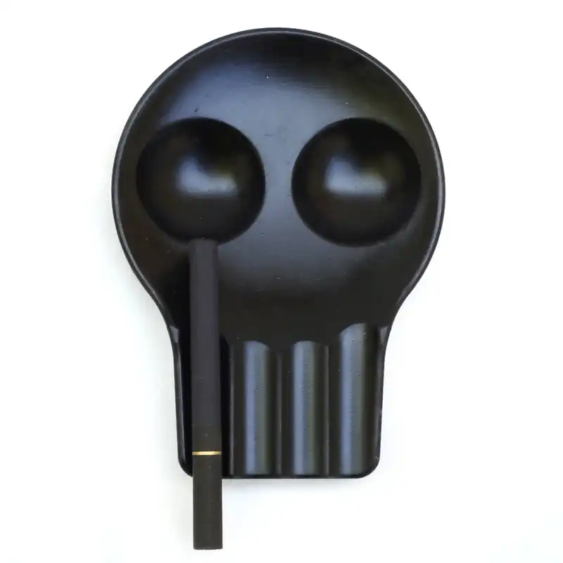 زیرسیگاری مدل 01-skull-mim