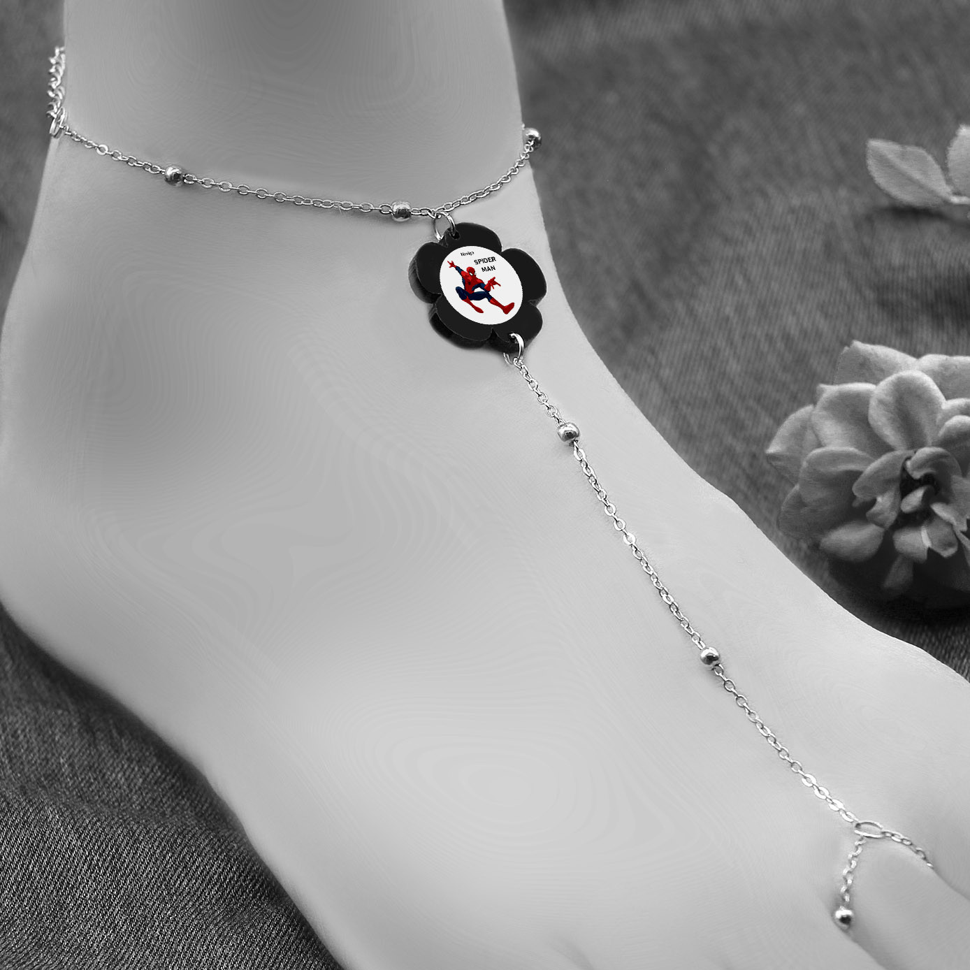 پابند زنانه ناکسیگو مدل تمیمه طرح مرد عنکبونی کد TP11233 پابند زنانه ناکسیگو مدل تمیمه طرح مرد عنکبونی کد TP11233