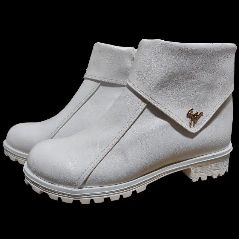 نیم بوت زنانه مدل mom714