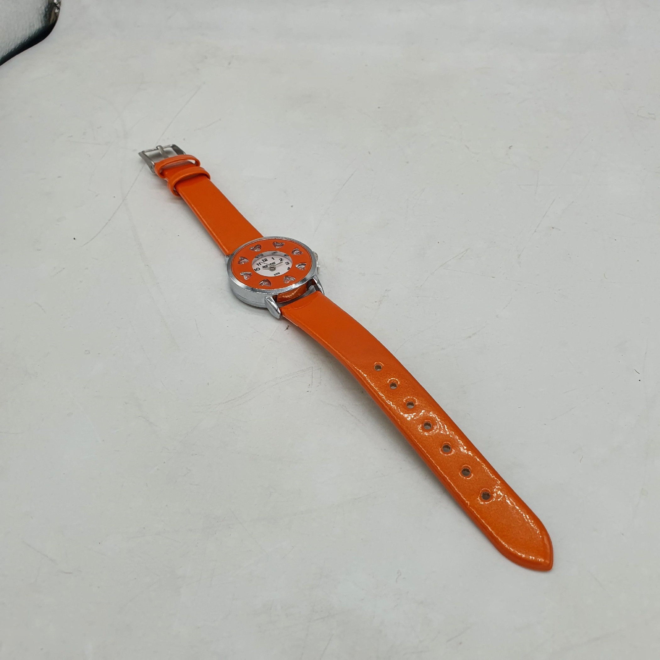 ساعت مچی عقربه ای دخترانه مدل O609 ساعت مچی عقربه ای دخترانه مدل O609