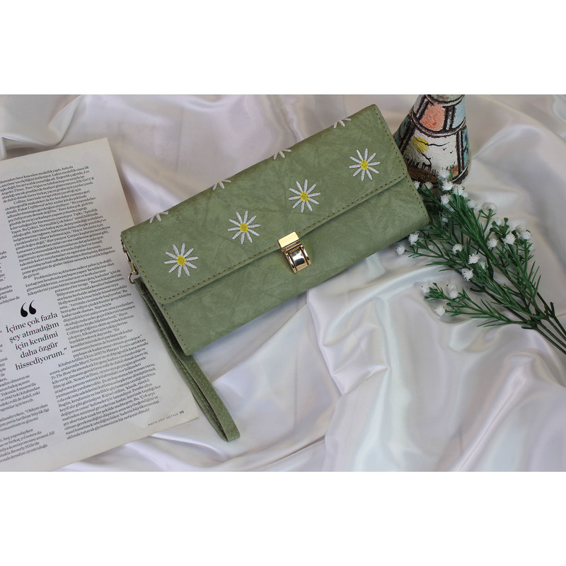 کیف پول زنانه مدل گلدوزی دسته دار کد KZD9-650