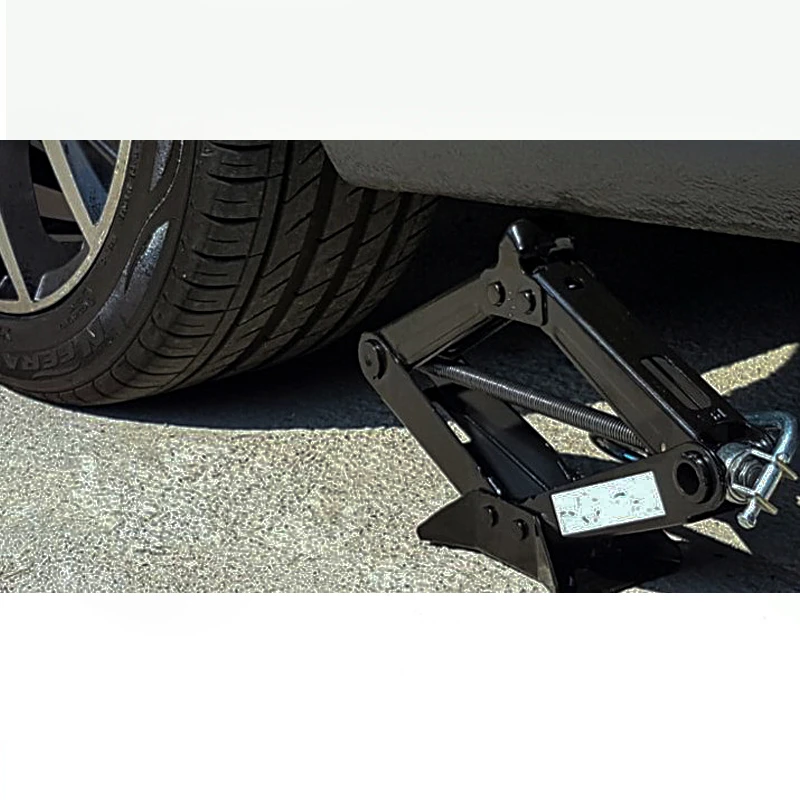 عکس شماره 4 : جک خودرو پرو کدp-r-o-00377 ظرفیت 850 کیلوگرم مناسب برای تیبا