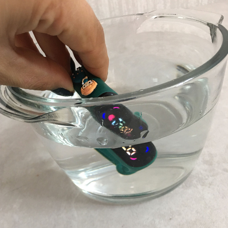 ساعت مچی دیجیتال دخترانه مدل ضد آب سیلیکونی آنا W AN 77 ساعت مچی دیجیتال دخترانه مدل ضد آب سیلیکونی آنا W AN 77